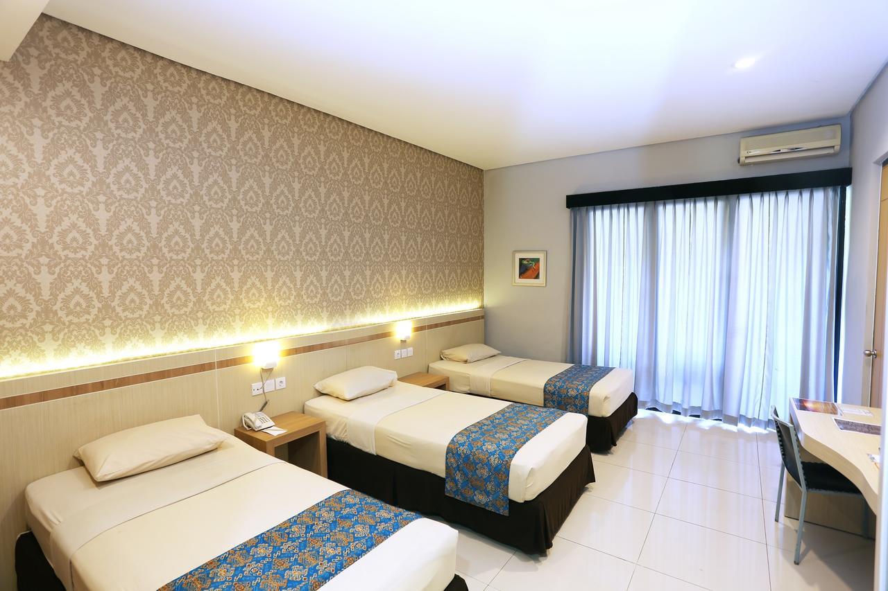 Tanjung Kodok Beach Resort Paciran Exterior foto