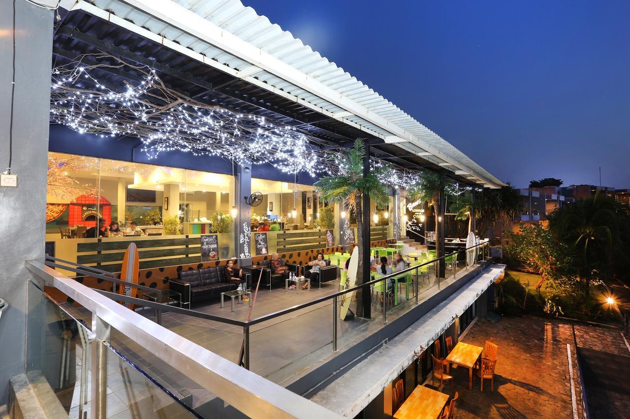 Tanjung Kodok Beach Resort Paciran Exterior foto